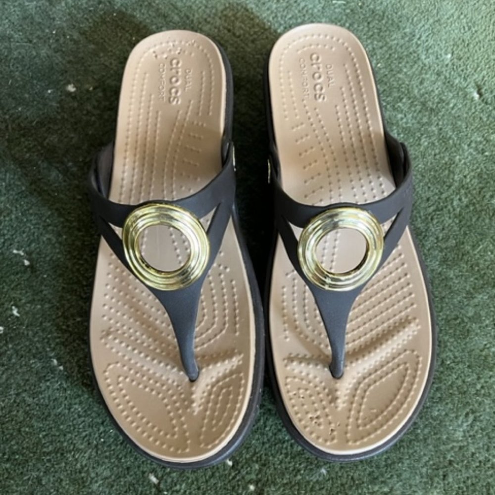 Crocs wedge sandals dark brown with gold detail, size 8